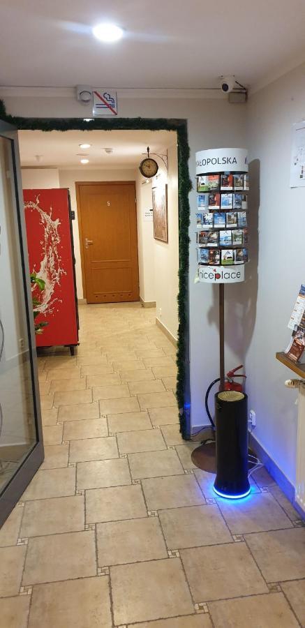 Amber Hostel Cracovie Extérieur photo